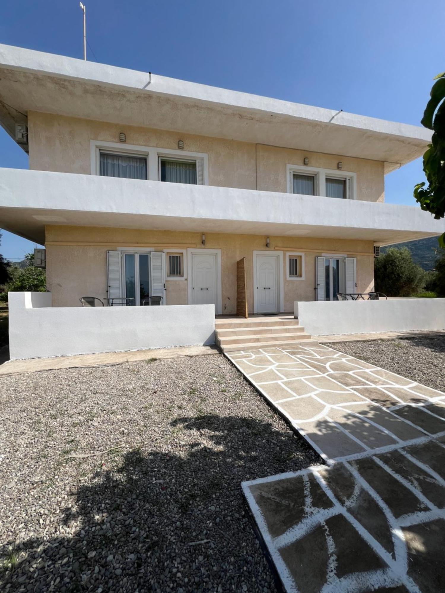 Pebble Apartments Marathias  Bagian luar foto