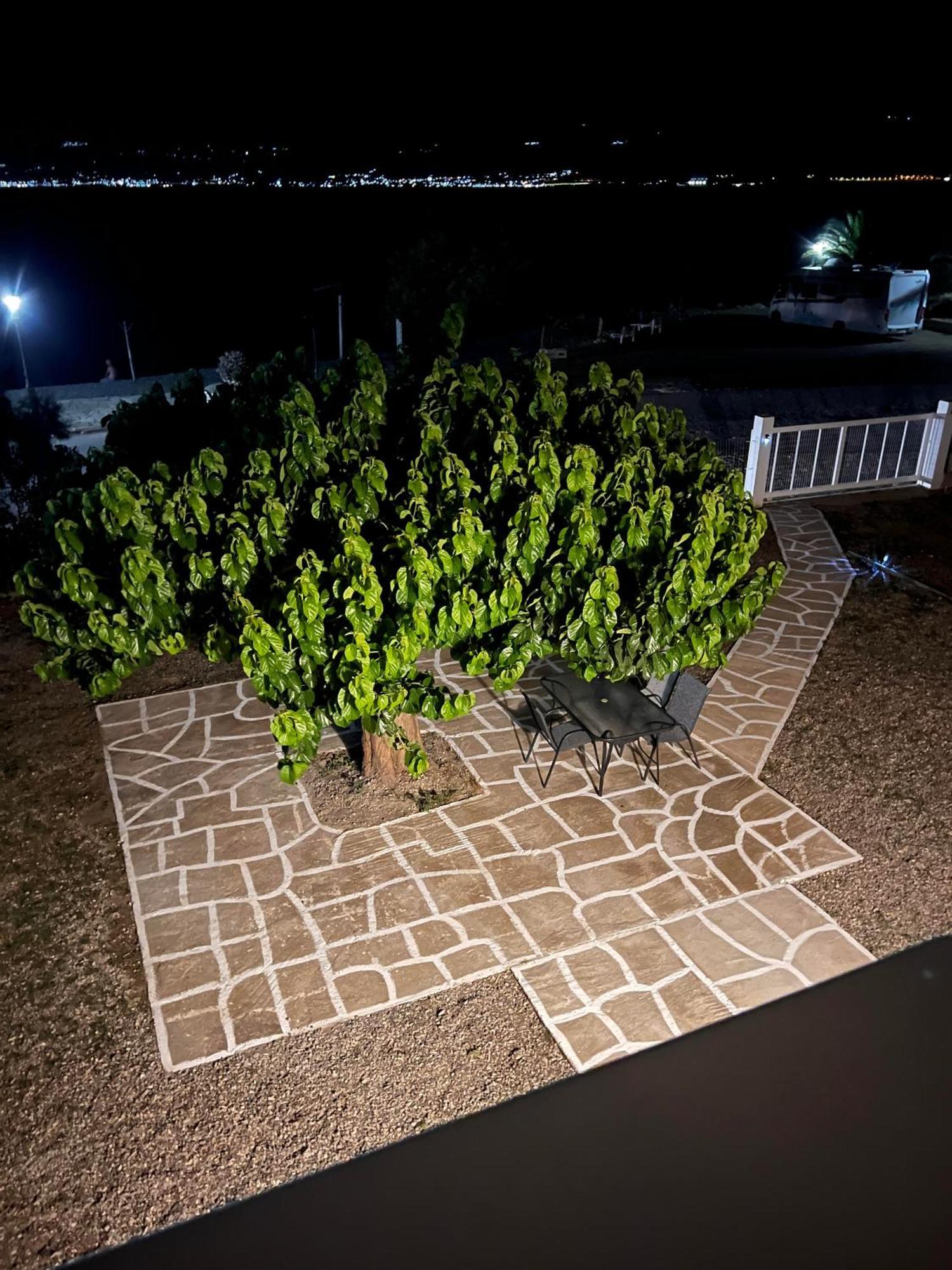 Pebble Apartments Marathias  Bagian luar foto
