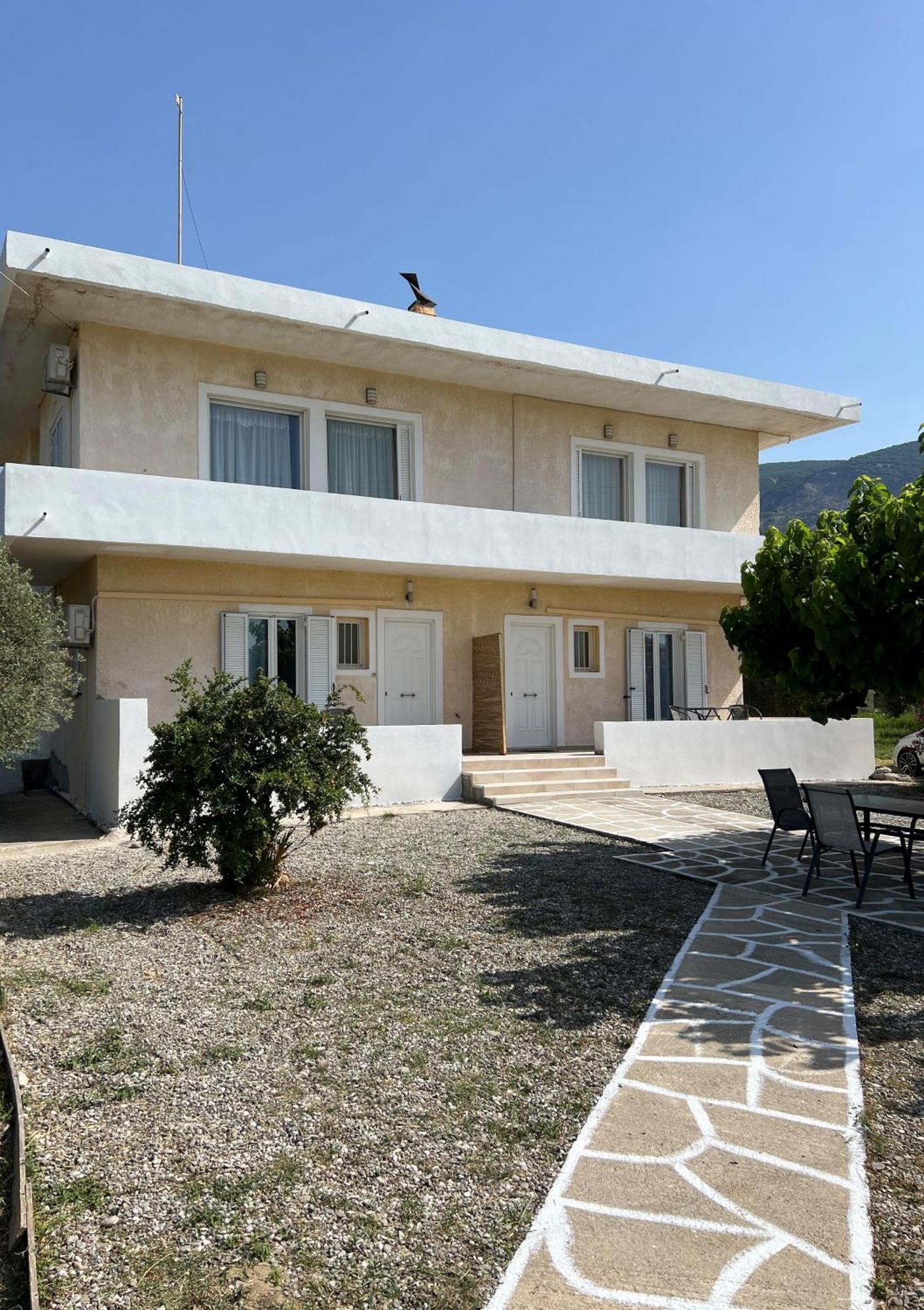 Pebble Apartments Marathias  Bagian luar foto